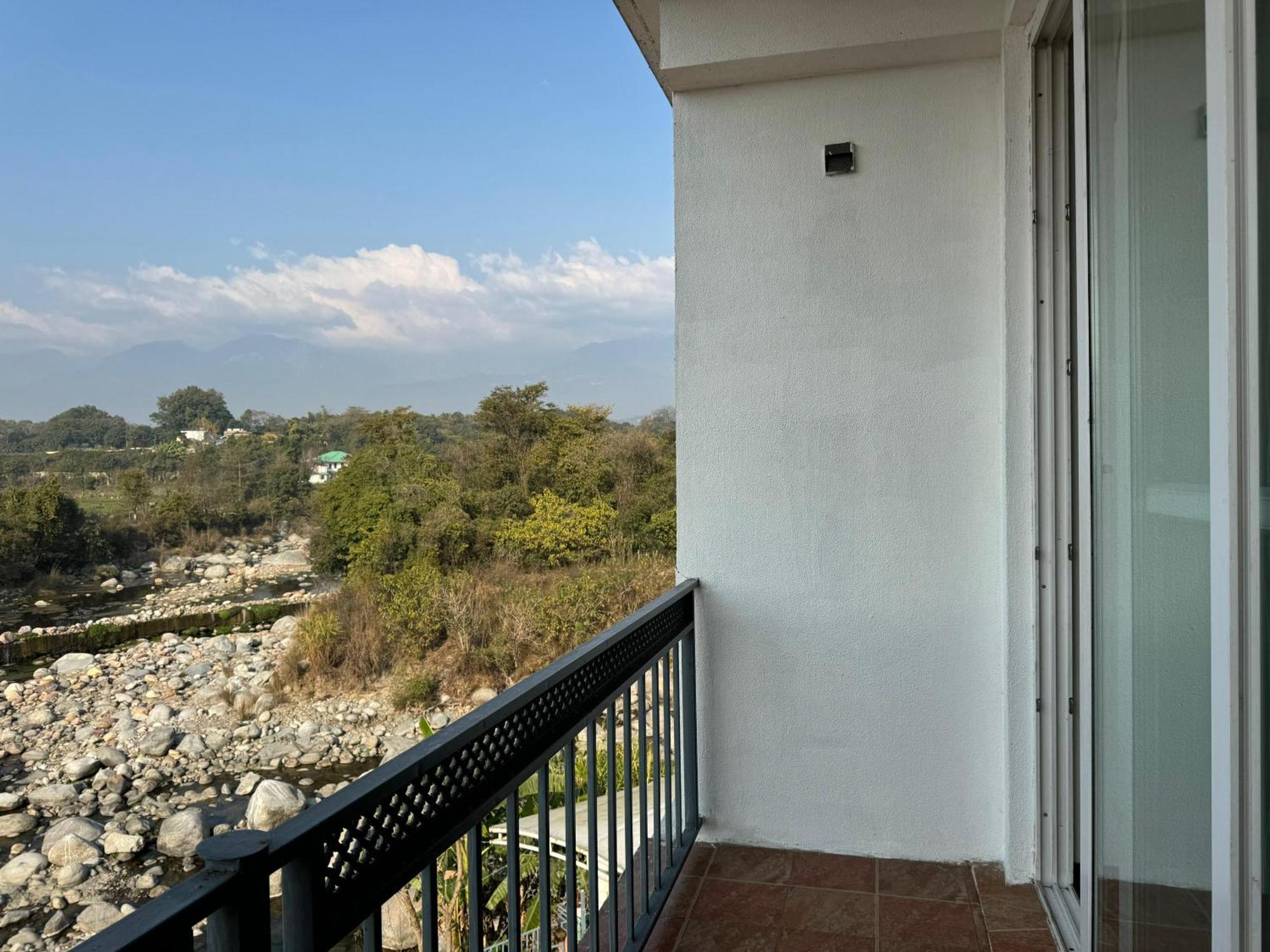 Hotel River Retreat Kangra Exterior photo
